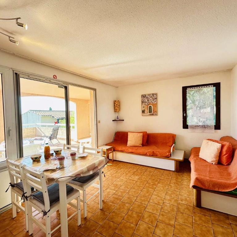SM180-305 SAINTE MAXIME Appartement Vue mer T2 Piscine et parking - Apartamento 1 dormitorio con vistas al mar y terraza - 19