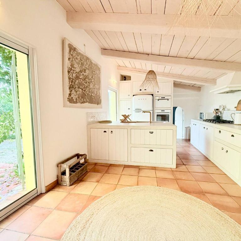 Villa Solea avec petit bassin et proche Plages - Villa - 13