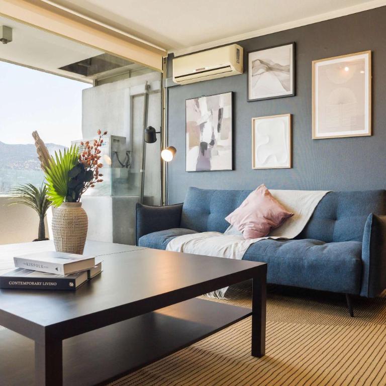Stylish 2BR City Flat Modern Design and Comfort - Apartment - 1