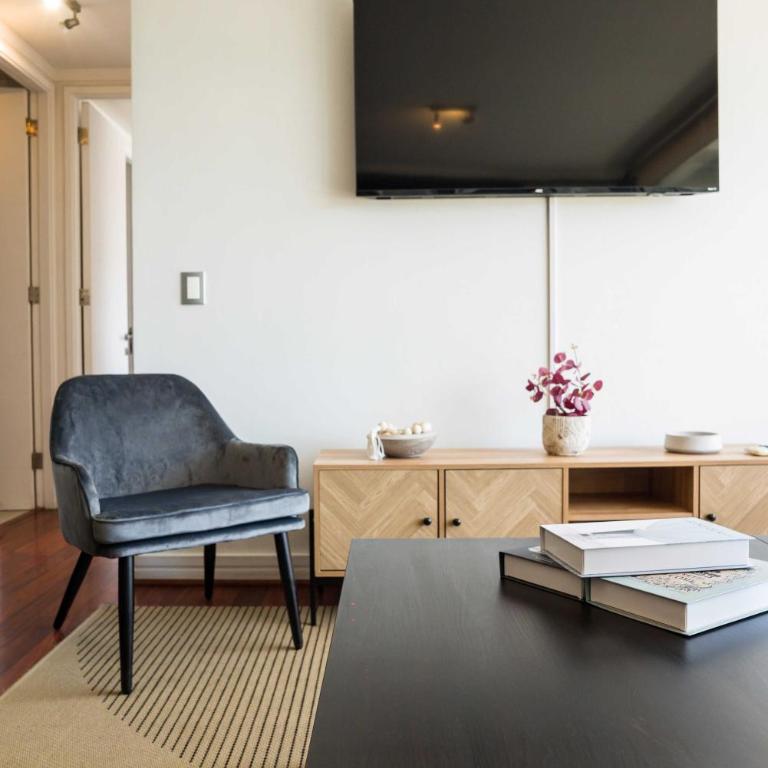Stylish 2BR City Flat Modern Design and Comfort - Apartment - 25