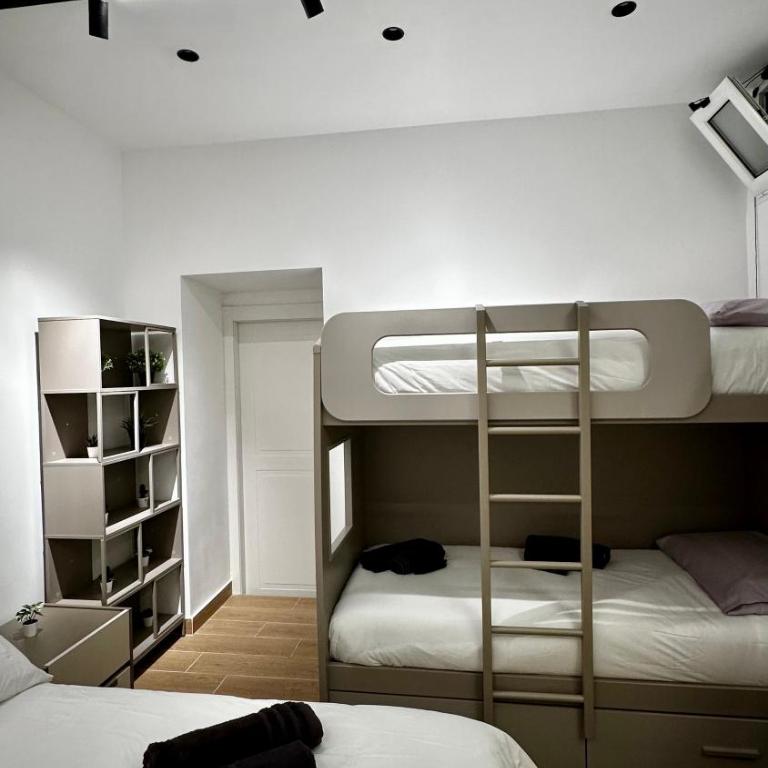 Vicolo Vivo Home - Appartamento con 2 Camere da Letto - 6