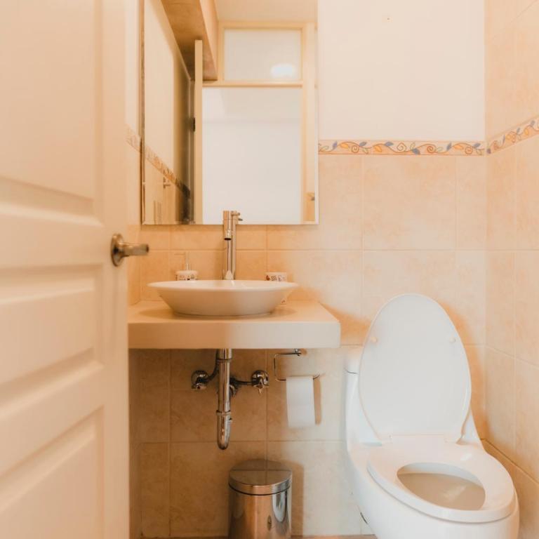 Recavarren 3 Dormitorios by Casa Miraflores - Wifi - Washer - Hot Water - Three-Bedroom Apartment with Balcony - 24