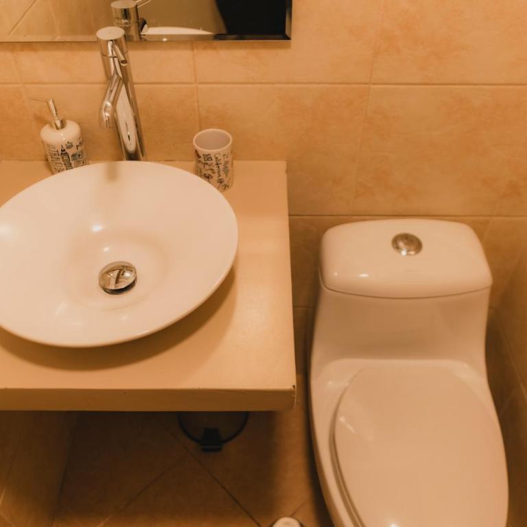 Recavarren 3 Dormitorios by Casa Miraflores - Wifi - Washer - Hot Water - Three-Bedroom Apartment with Balcony - 22