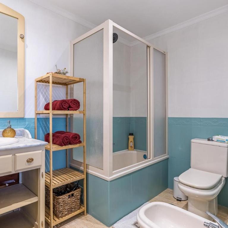 Magnífico ático a los pies del Albaicin - Three-Bedroom Apartment - 43