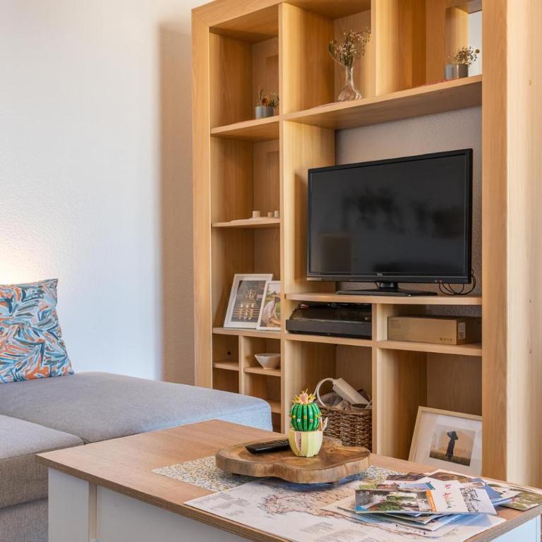 Magnífico ático a los pies del Albaicin - Three-Bedroom Apartment - 46