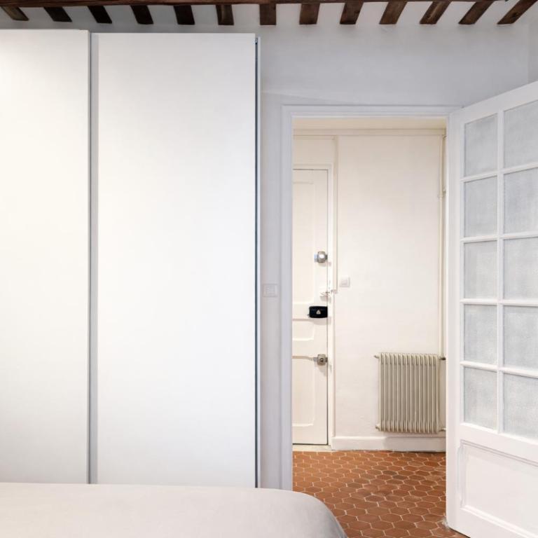 Charme du Vieux-Nice - cocon lumineux à 100 m de la mer - Appartement 1 Chambre - 18