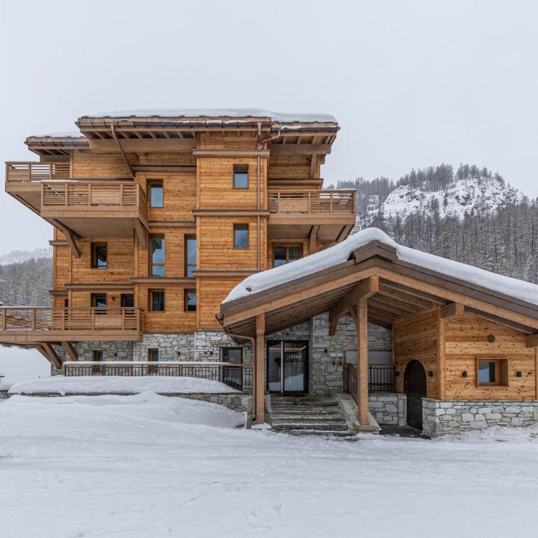 Appartement de Standing avec Piscine, Sauna et Hammam à Val-d'Isère - FR-1-694-426 - Apartment - 24