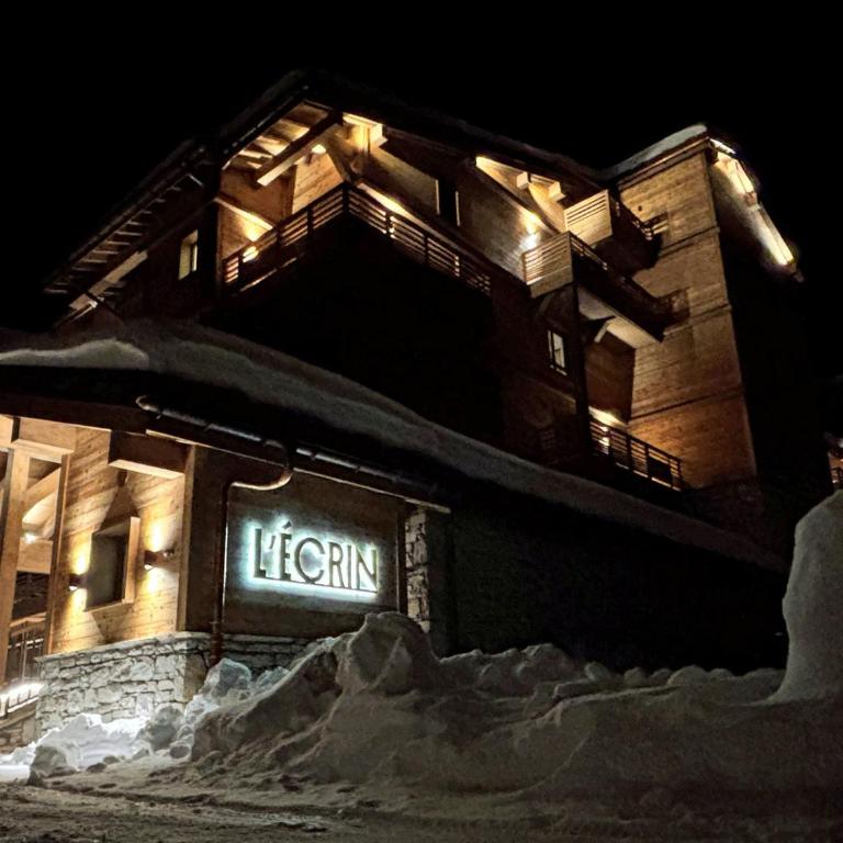 Appartement de Standing avec Piscine, Sauna et Hammam à Val-d'Isère - FR-1-694-426 - Apartment - 25