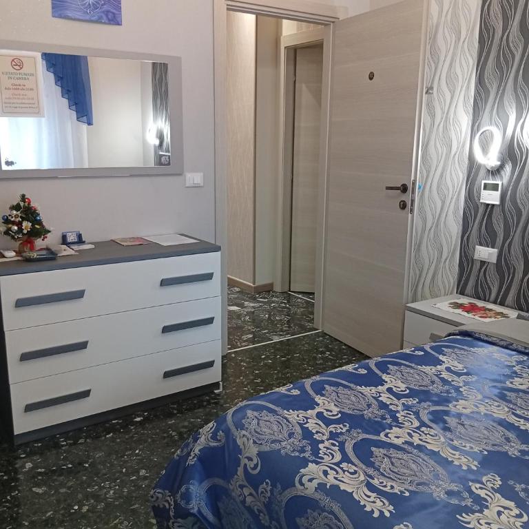 La Casa di Sonia - Camera Matrimoniale con Bagno Privato Esterno - 3