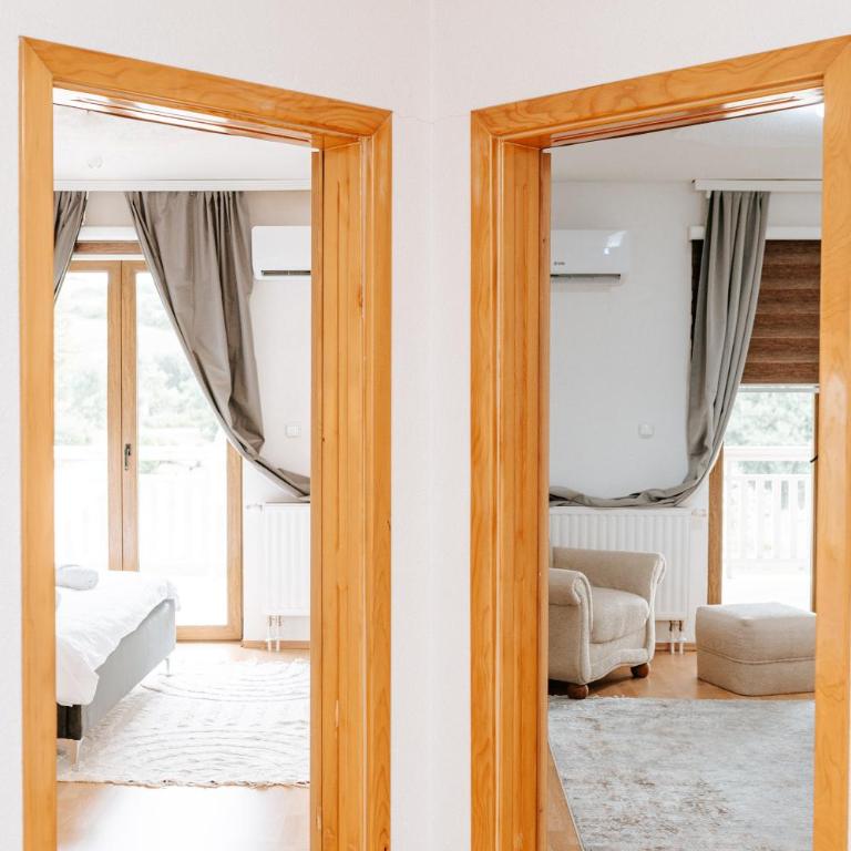 Laguna Royale Concept - Three-Bedroom Premium Apartment - 8