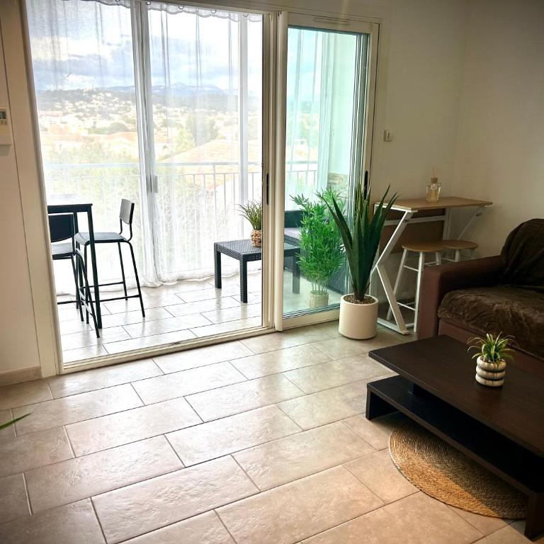 Bel appartement à 2 min de la plage à Six-Fours-les-Plages - Apartment - 15