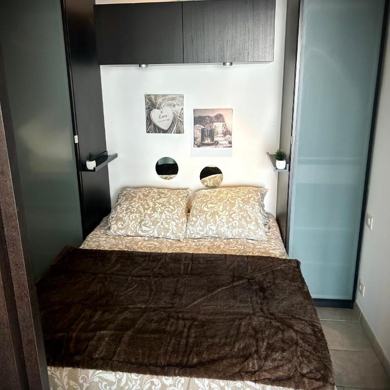 Bel appartement à 2 min de la plage à Six-Fours-les-Plages - Apartment - 11