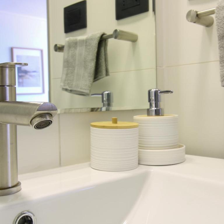 Vista ciudad, 4 personas, parking, gimnasio - Apartment - 13