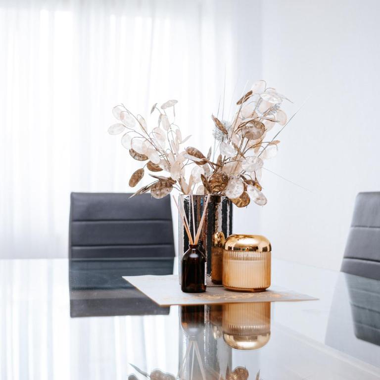 Laguna Royale Concept - Three-Bedroom Premium Apartment - 14