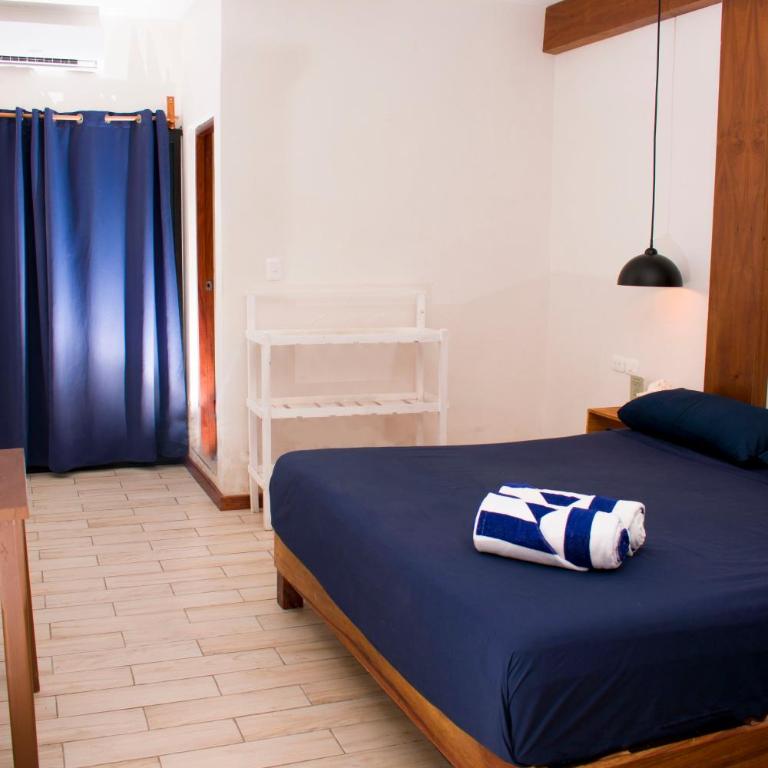 Balu Hotel - Double Room with Balcony - 4