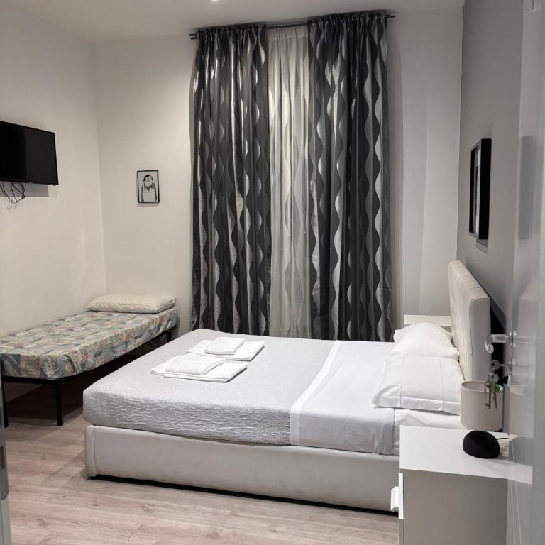 Spazio Cavour Guesthouse - Camera Deluxe (2 Adulti + 1 Bambino) - 3