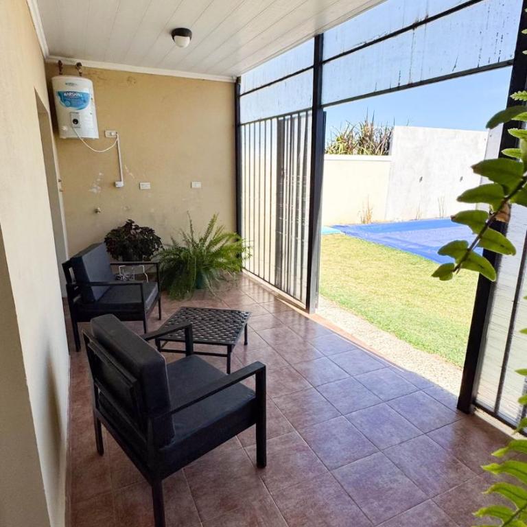Lu&An - Casa moderna - piscina, parrilla y jardín - Three-Bedroom House - 22