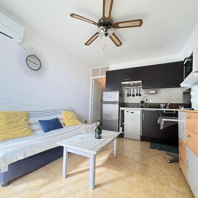 Studio vue mer Climatisé 50 m de la plage - Apartment mit 1 Schlafzimmer - Meerseite - 4