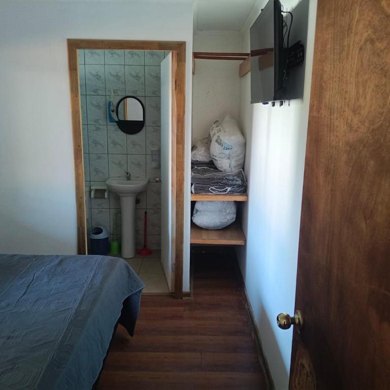 Carlos cortez - One-Bedroom Apartment - 6