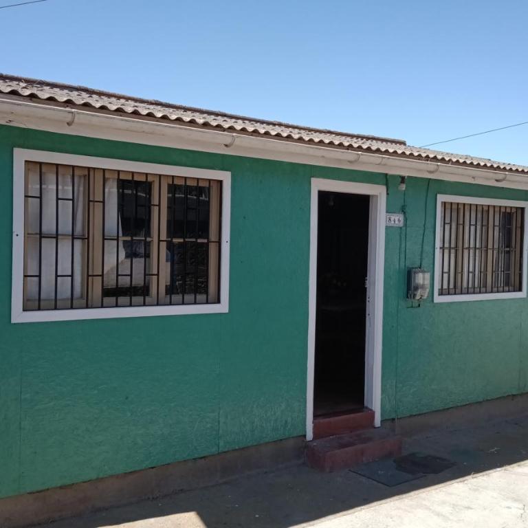 Cabaña de Madera Años 50 Quintero - Two-Bedroom House - 1