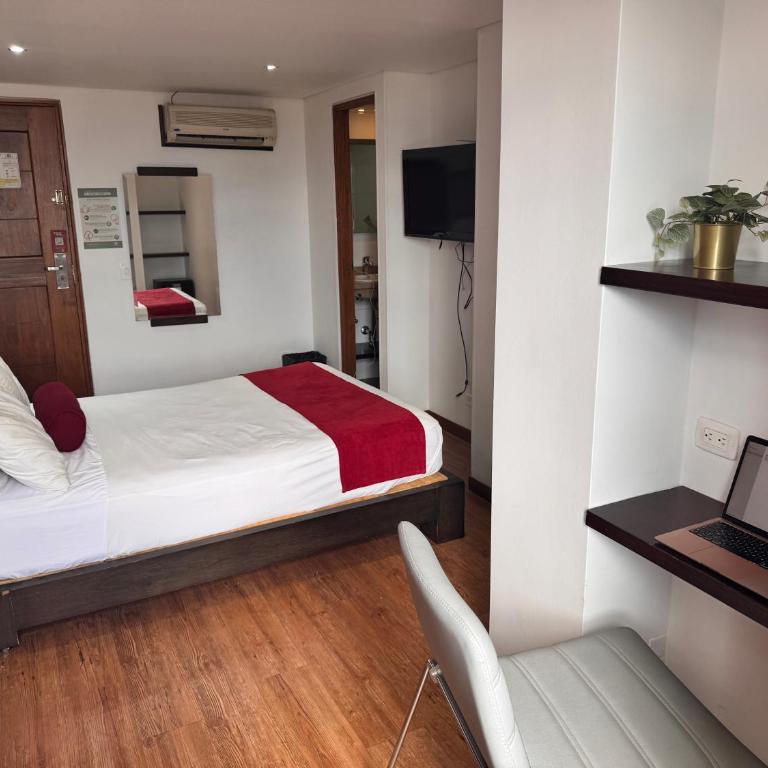 Hotel Florencia Plaza Poblado - Standard Double Room - 4