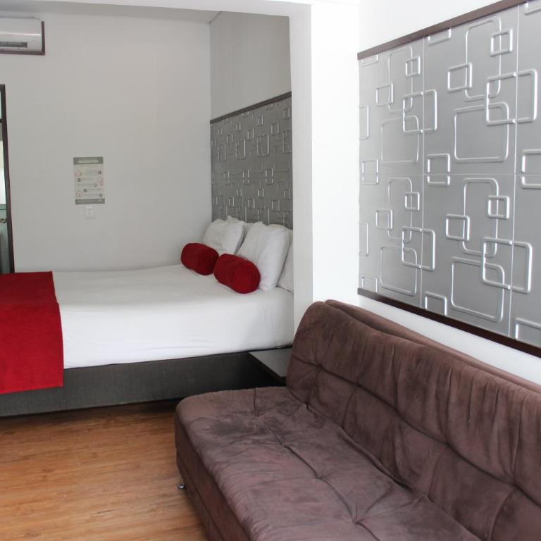 Hotel Florencia Plaza Poblado - Large Double Room - 3