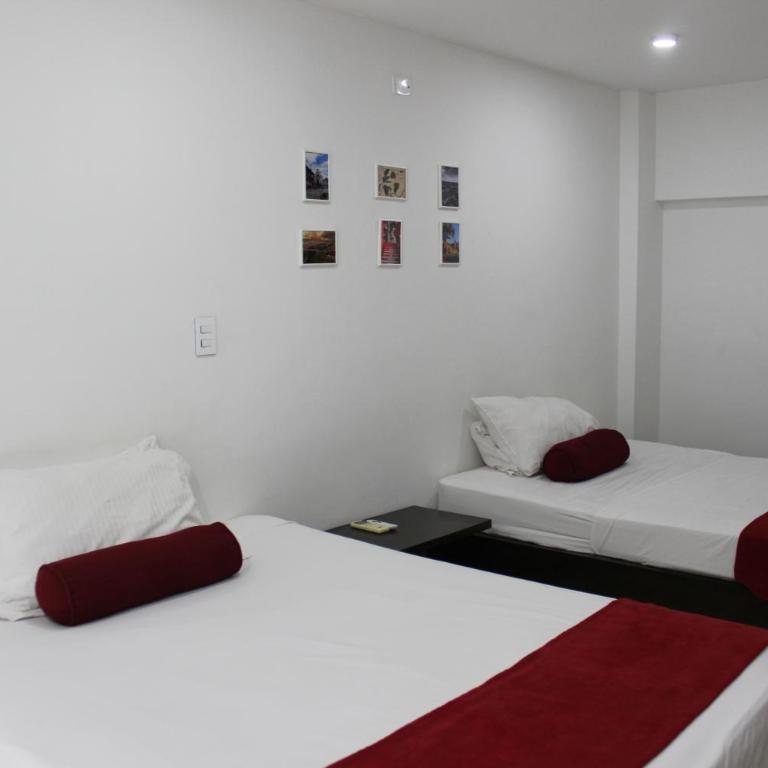 Hotel Florencia Plaza Poblado - Family Room - 6
