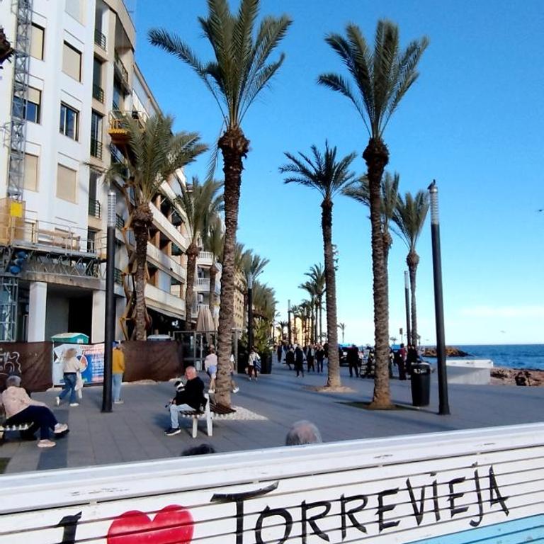 Torrevieja CityCenter LocosBeach 50m Exclusive Apartment - Apartamento de 2 dormitorios - 32