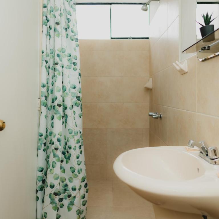 Galvez 3 Dormitorios by Casa Miraflores - Wifi Washer Hot Water - Three-Bedroom Apartment - 23