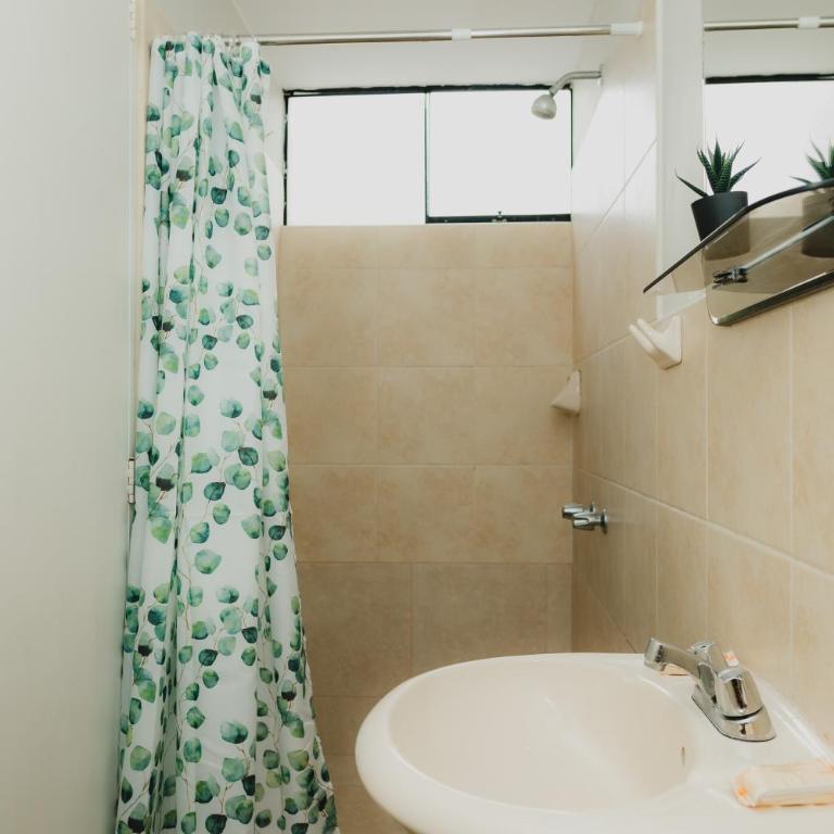 Galvez 3 Dormitorios by Casa Miraflores - Wifi Washer Hot Water - Three-Bedroom Apartment - 21