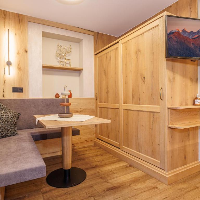 Hotel Ländenhof Superior - Doppelzimmer mit Balkon - Kategorie B - 6