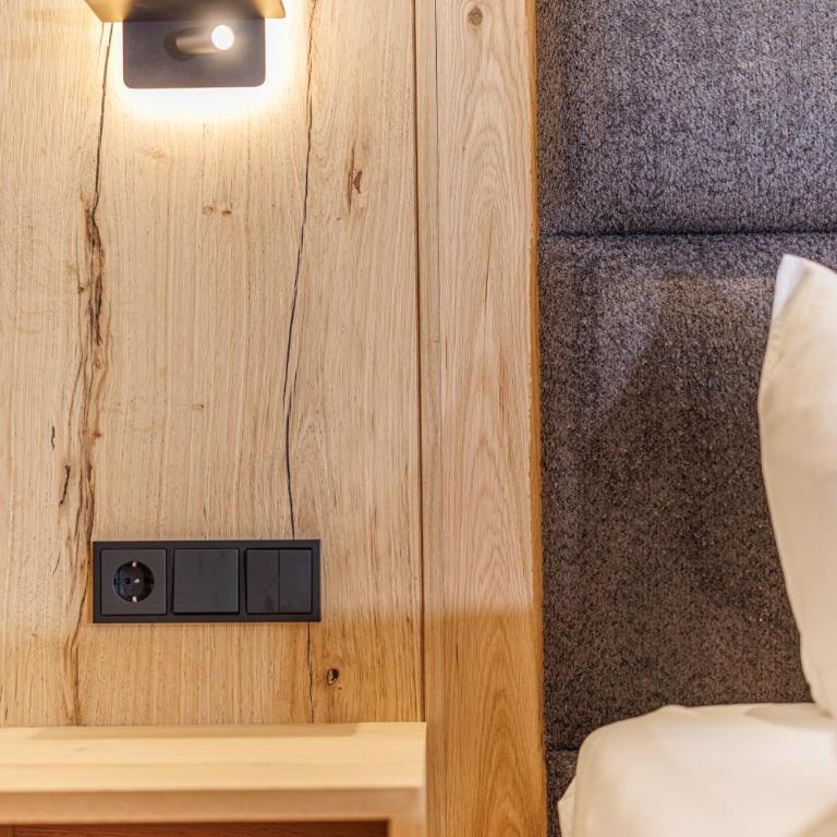 Hotel Ländenhof Superior - Doppelzimmer mit Balkon - Kategorie B - 10