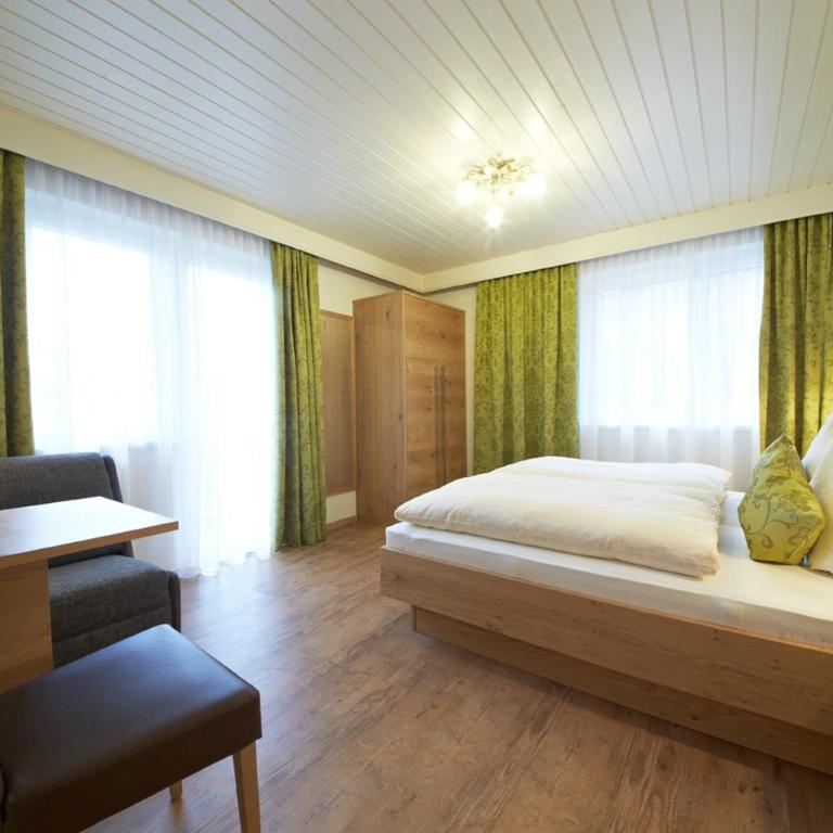 Landhaus Riedlsperger Hinterglemm - Doppelzimmer mit Balkon - 7