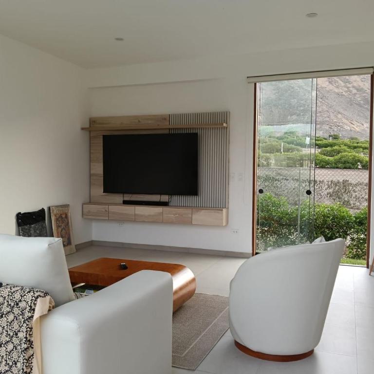 House 3M in Condominium Fundo Pradera, Chocaya - Lima - Perú - Four-Bedroom House - 4