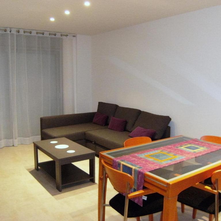Apartment in Estartit with garden - Two-Bedroom Apartment - 2