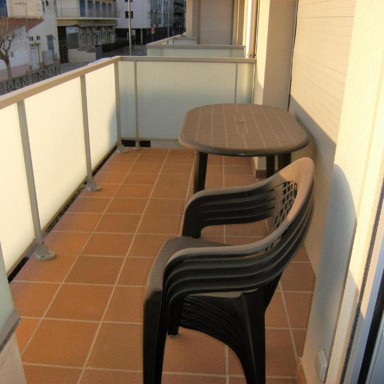 Apartment in Estartit with garden - Two-Bedroom Apartment - 5