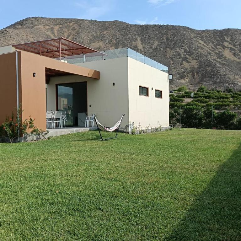 House 3M in Condominium Fundo Pradera, Chocaya - Lima - Perú - Four-Bedroom House - 3