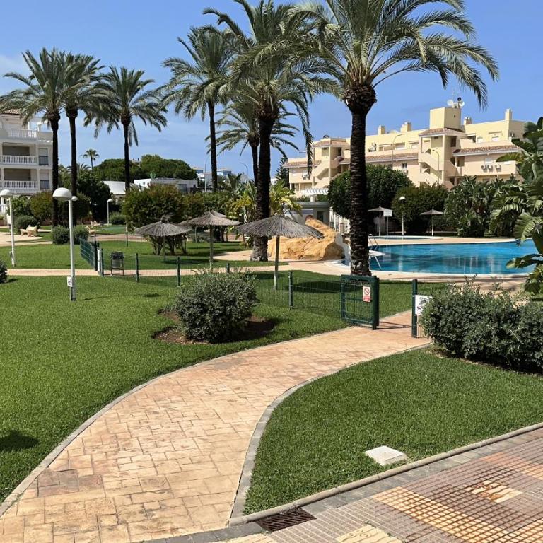 Schöne Unterkunft mit Pool und Terrasse. - Apartamento de 2 dormitorios - 8