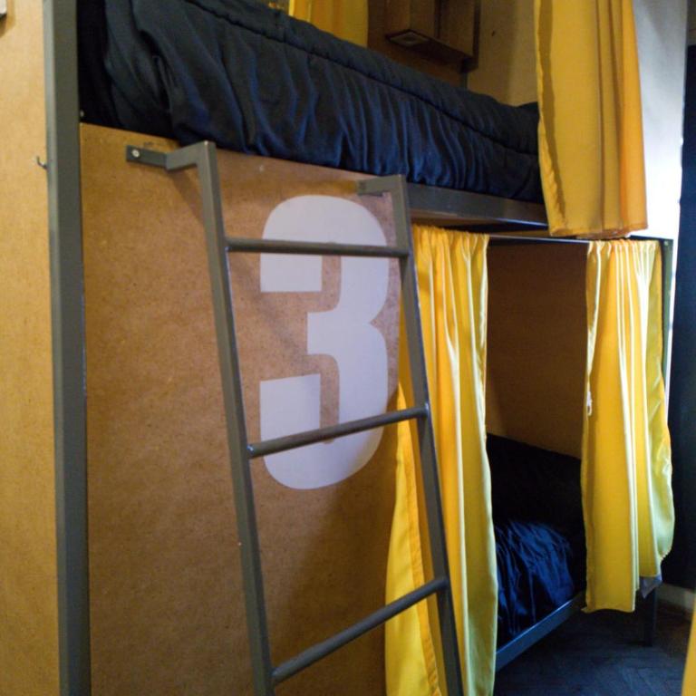Mora Hostel - Cama en habitación compartida de 6 camas - 1