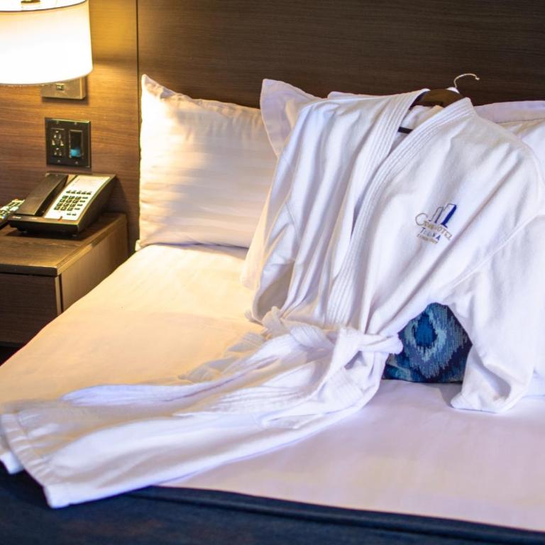 Grand Hotel Tijuana - Deluxe King Room - 11