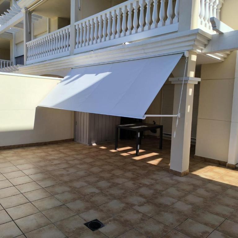 Schöne Unterkunft mit Pool und Terrasse. - Apartamento de 2 dormitorios - 3