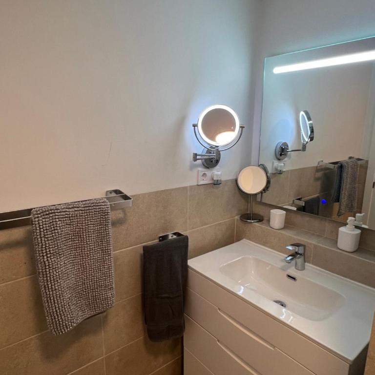 Apartamento al Parque Marbella, cerca de Mar y centro de Marbella - Two-Bedroom Apartment - 30