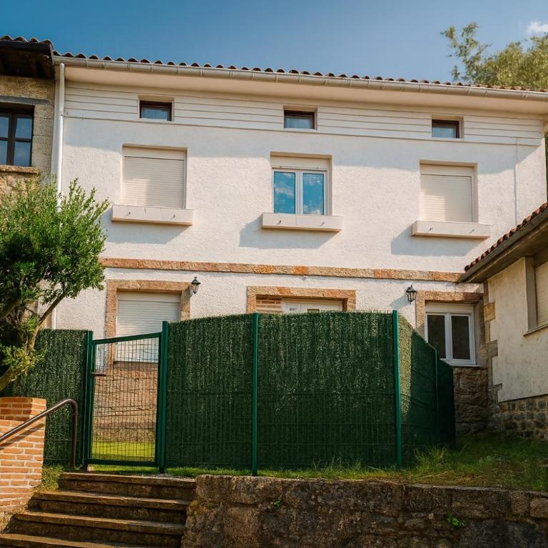 Casa vacacional Naturastur - Three-Bedroom Chalet - 1