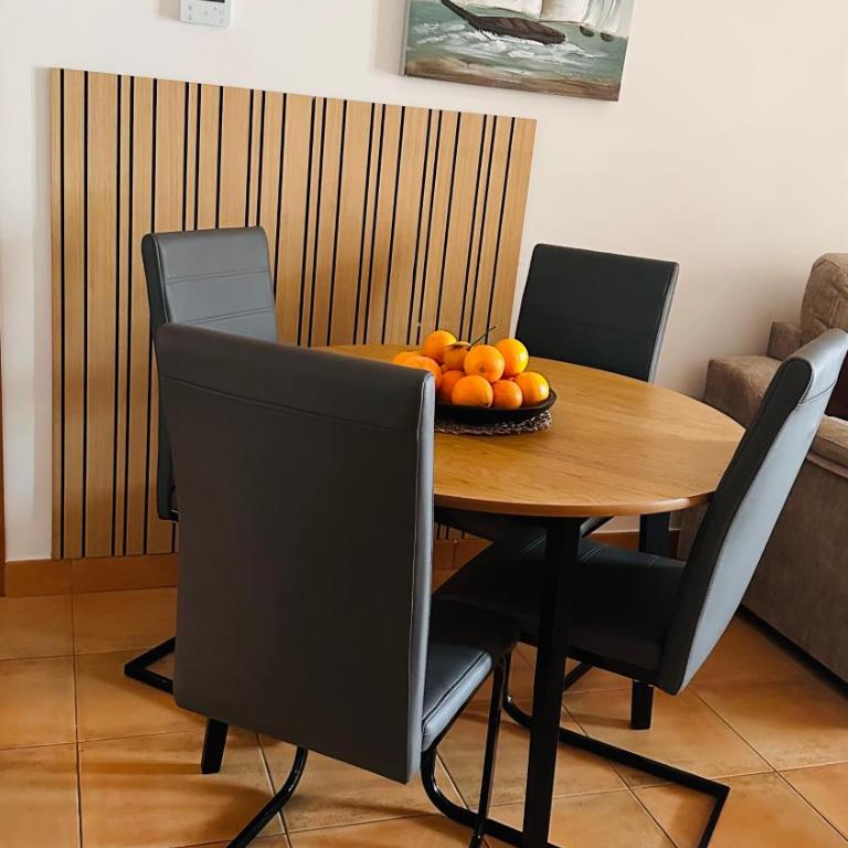 Schöne Unterkunft mit Pool und Terrasse. - Apartamento de 2 dormitorios - 23