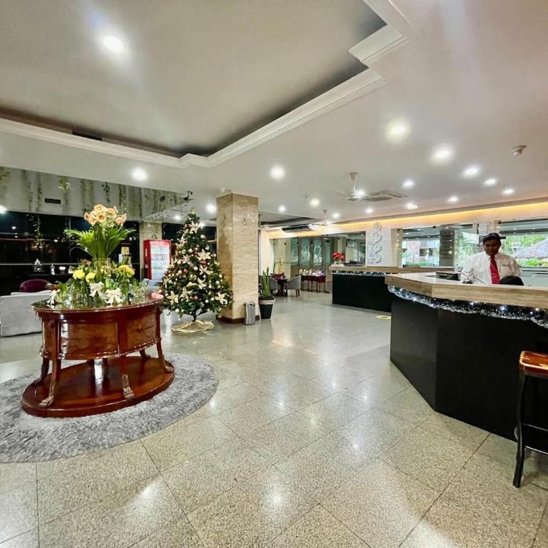 5-star hotel, 2 bedrooms, nice decoration, very complet social area, very good price - Two-Bedroom Apartment - 24