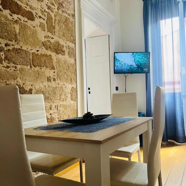 Suite Life - Rooftop Access - Top Location - One-Bedroom Apartment - 14