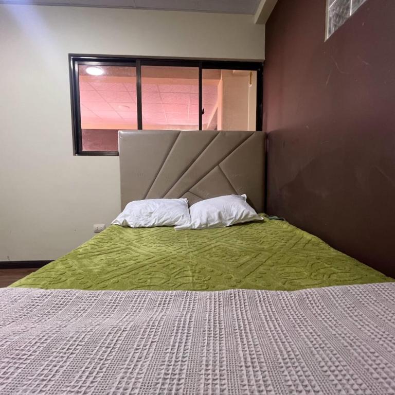 Departamento Independiente Centrico - Apartamento de 2 dormitorios - 4