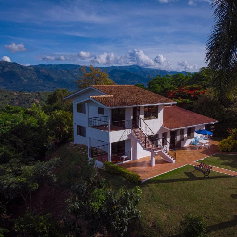 Colombia Finca San Juan Anapoima Vereda El Pedregal Cundinamarca - Villa with Private Pool - 1