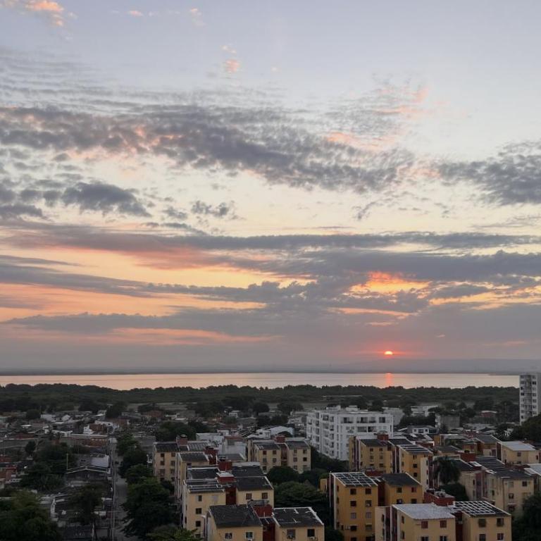 Apartment 5 minutes from the Airport, Sea and Center - Three-Bedroom Apartment - 6