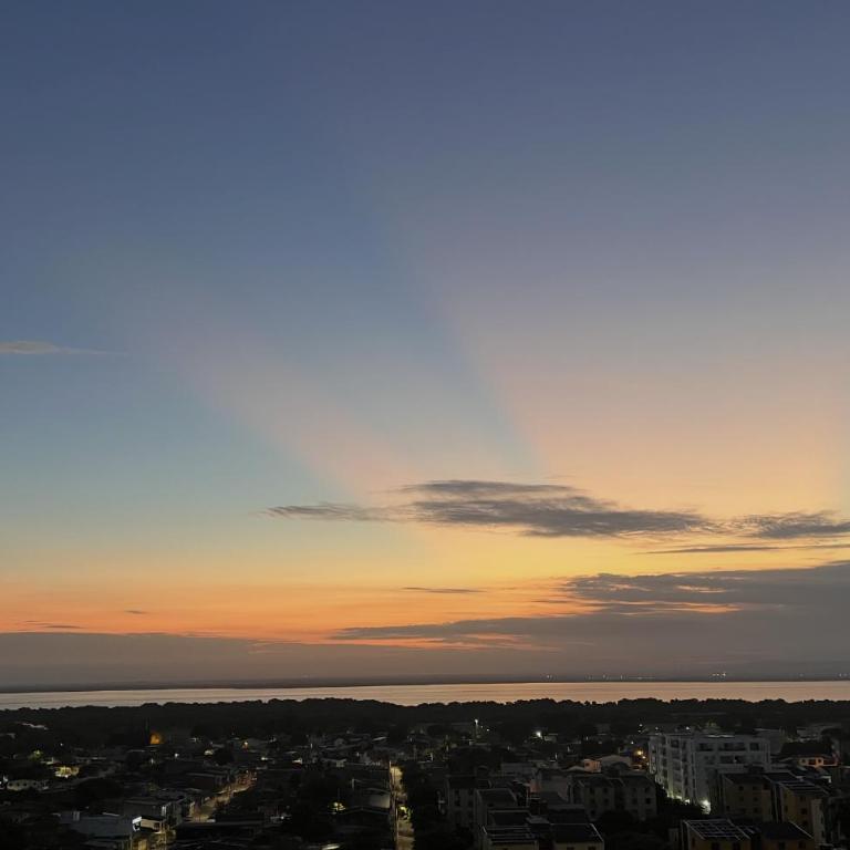 Apartment 5 minutes from the Airport, Sea and Center - Three-Bedroom Apartment - 19